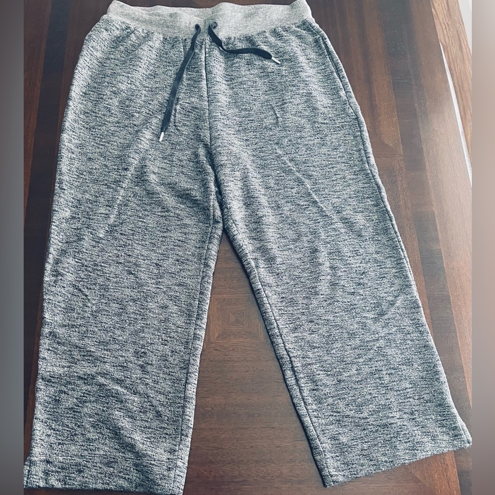 Old Navy High-Waisted Cropped Straight Sweatpants- Women’s Size Large